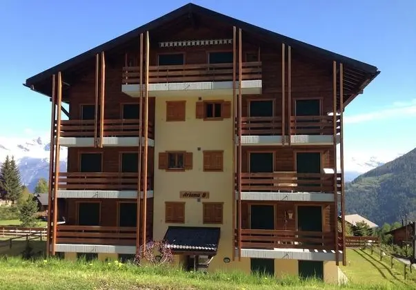 Ravishing Apartment With Balcony in La Tzoumaz