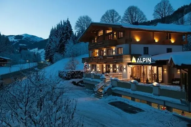 Ravishing Apartment in Saalbach with Sauna near Ski Slopes