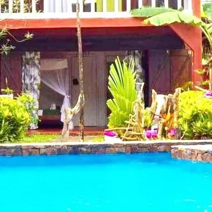 Ravoraha Ecolodge - Havuz