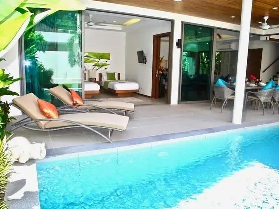 Rawai Ka 3 Bedroom Villa - Havuz