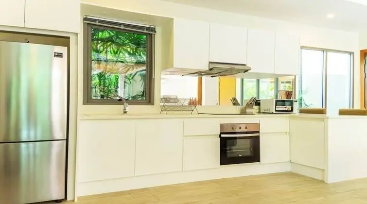 Rawai Ka Villa 4 Bedrooms - Mutfak