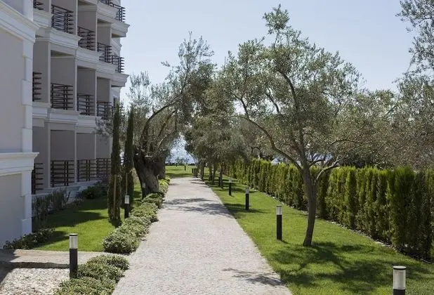 Rawda Resort Hotel Altinoluk - 1