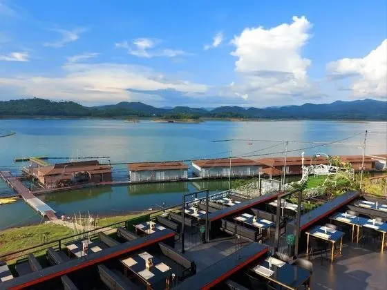 Raya Buri Resort