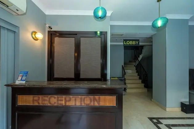 Raymond Blue Hotel - Lobi