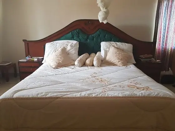 Rayoni Guesthouse B&B