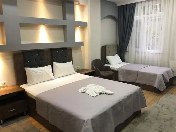 Rays Hotel