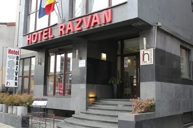 Hotel Razvan