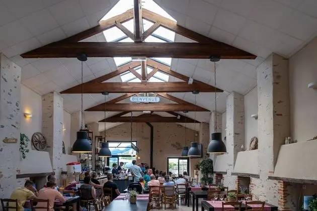 RCN Camping La ferme du Latois - Yerinde Yemek
