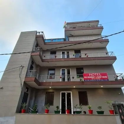 RCS Residency And Guest House - Dış Mekan