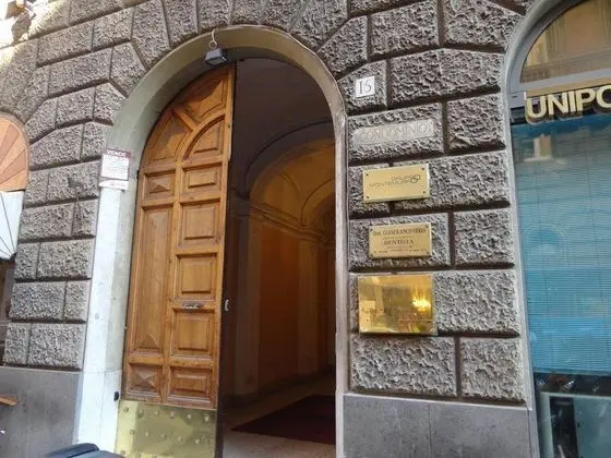 Re Luxury Accomodation.