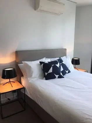 ReadySet Apartments at Lighthouse - Oda