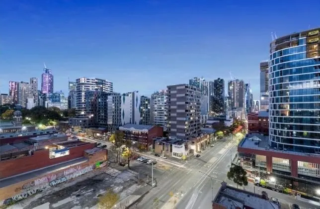 ReadySet Apartments on Spencer West