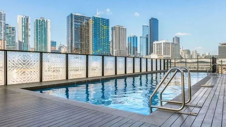 ReadySet Apartments at Stadium - Havuz