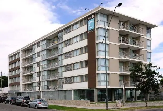 Real Colonia Hotel & Suites