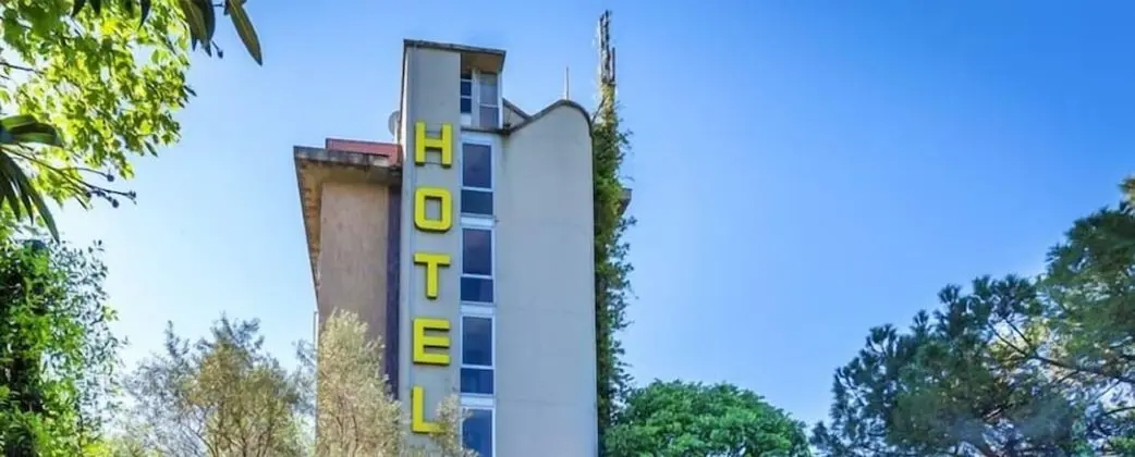 Hotel Real