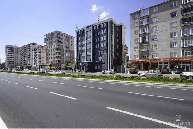 Real House Boutique Hotel - Dış Mekan