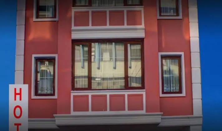 Hotel Real Life