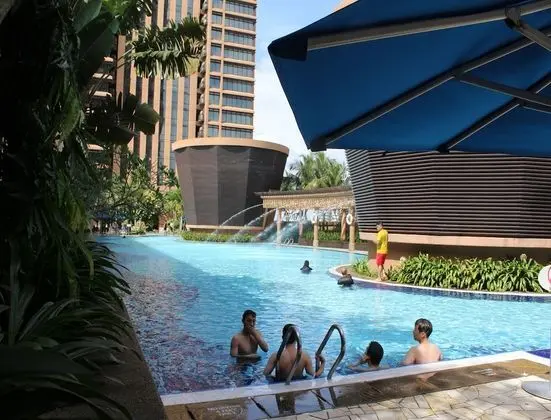 Real Point Suites at Times Square - Havuz