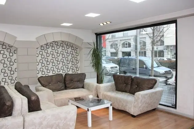 Real Residence Hotel - Lobi