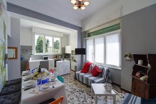 Rebecca Apartment Furnished With Taste in Stresa City Center - Oda