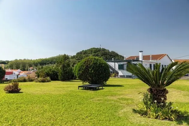 Recent Villa, Located in a Quiet Residential Area, 2km From the Center - Öne Çıkan Resim