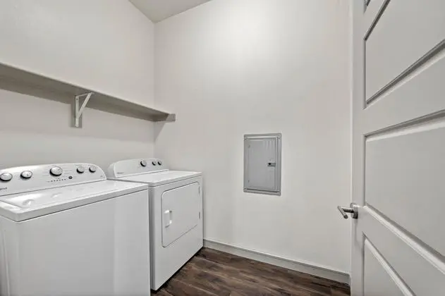 Recently Upgraded Downtown Great Amenities - Oda
