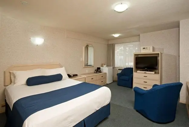 Red Carpet Inn