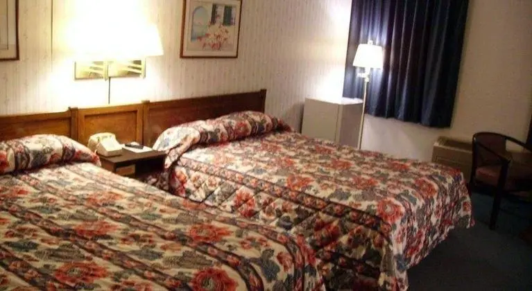 Red Carpet Inn Fanta Suites Hotel