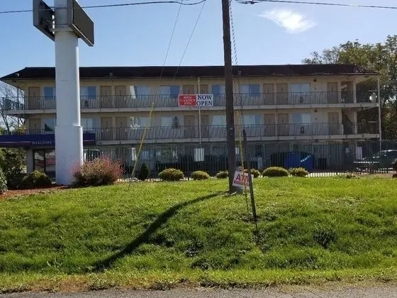 Red Carpet Inn Louisville North - Jeffersonville IN