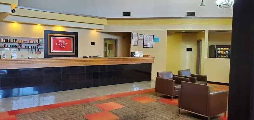 Red Carpet Inn - Lobi