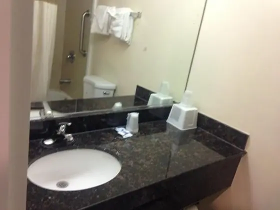Red Carpet Inn New Brunswick - Banyo Tipleri