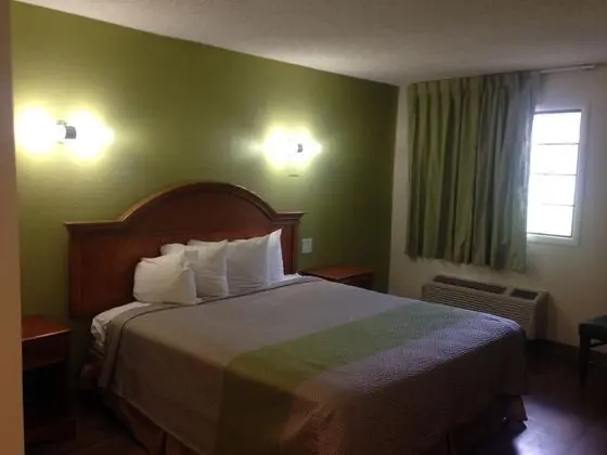 Red Carpet Inn New Brunswick - Oda