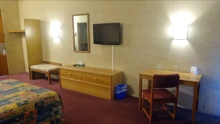 Red Carpet Inn North Syracuse