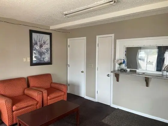Red Carpet Inn Oxford - Lobi