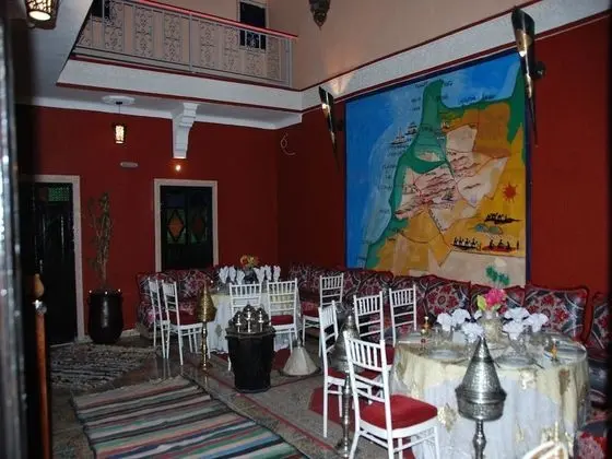 Red Castle Hostel - Backpacker - Yerinde Yemek