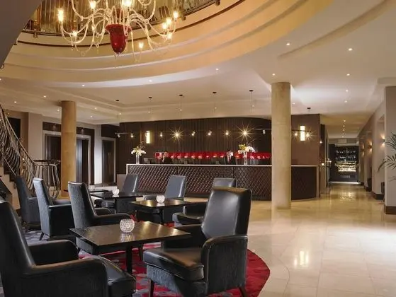 Red Cow Moran Hotel - Lobi