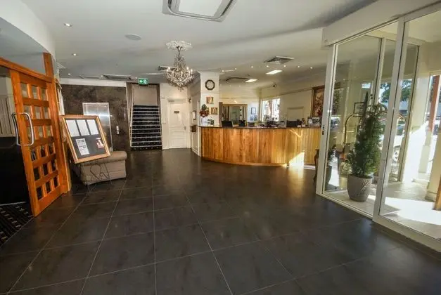 Red Earth Boutique Hotel - Lobi