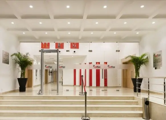 Red Fox Hotel Dehradun - Lobi