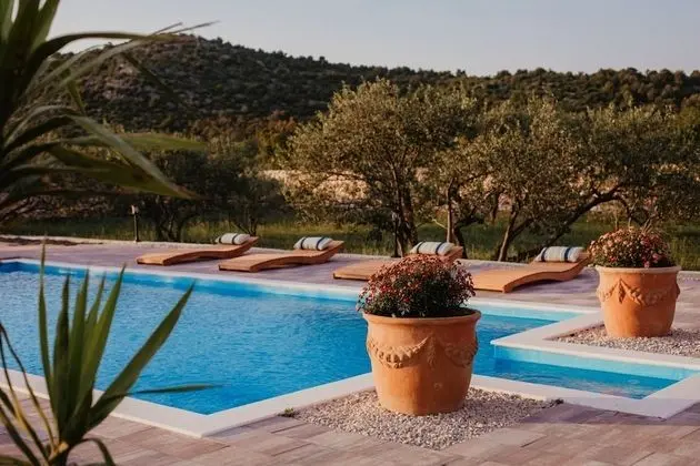 Villa Red Hacienda with Pool