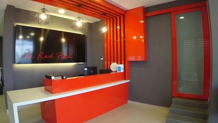 The Red Hotel - Öne Çıkan Resim