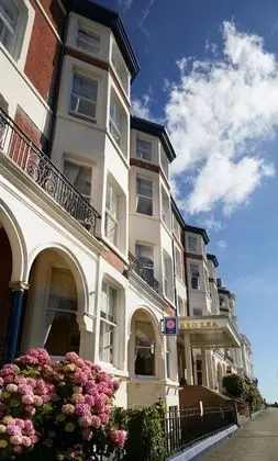 Red Lea Apartments - Dış Mekan