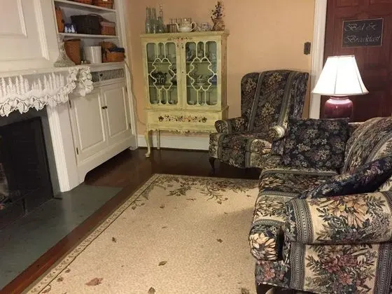 Red Lion Bed & Breakfast - Genel