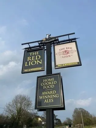 The Red Lion Hotel - Dış Mekan