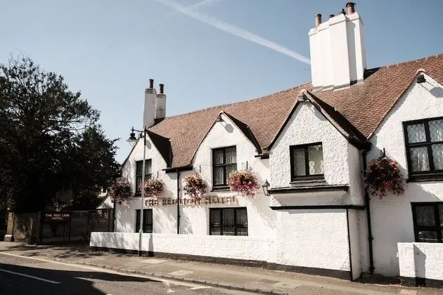 Red Lion Hotel, Hillingdon - Dış Mekan