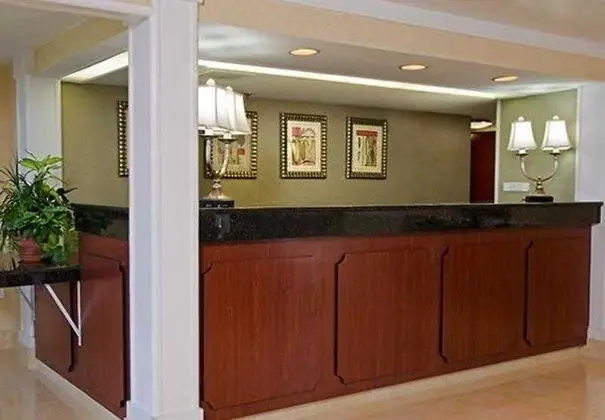 Red Lion Inn & Suites Dayton