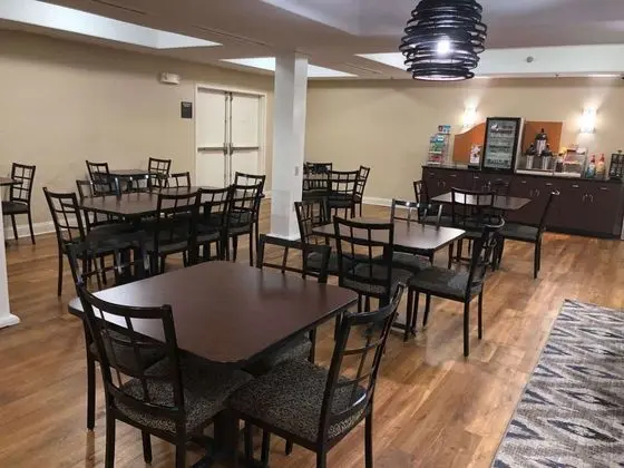 Red Lion Inn Suites Elizabethtown - Kahvaltı