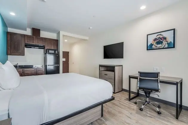 Red Lion Inn & Suites Katy - Mutfak