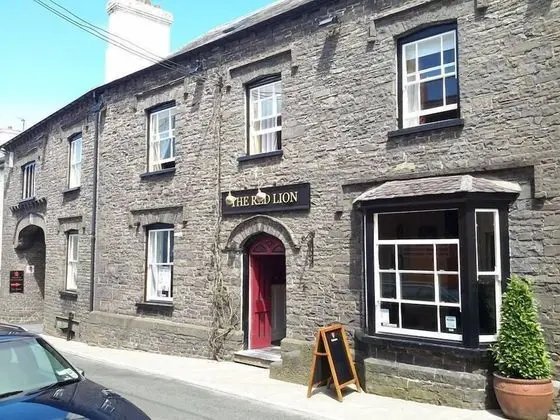 The Red Lion Hotel