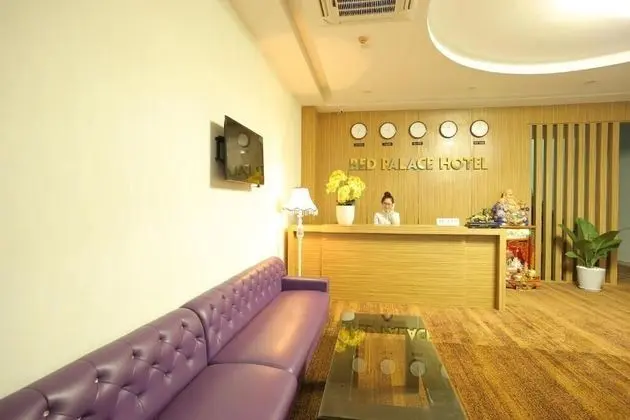 Red Palace Hotel - Lobi