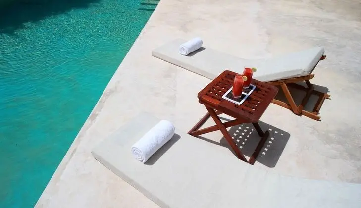 The Red Pepper House - Havuz